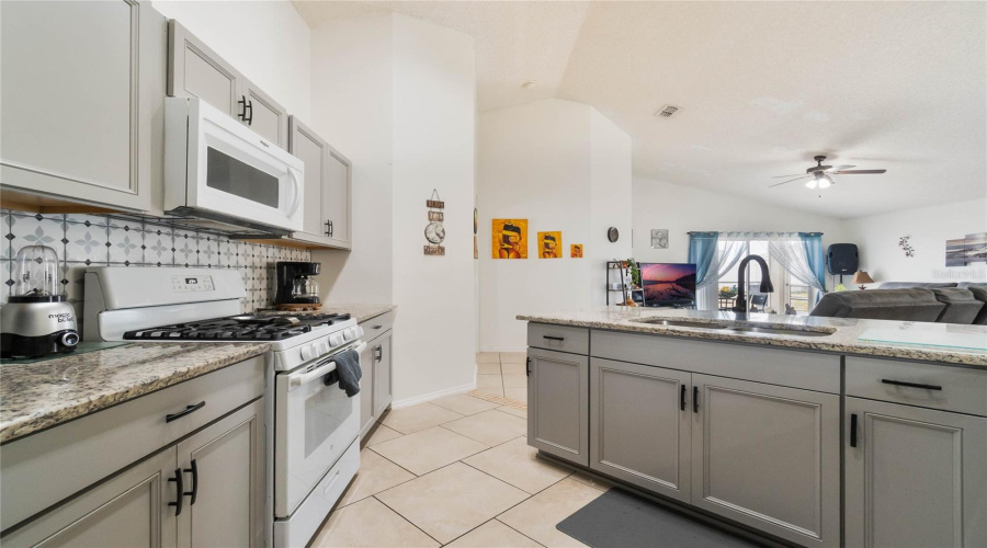 Davenport, Florida 33837, 4 Bedroom Bedrooms, ,2 Bathroombathrooms,Residential,For Sale,Lady Diana,0,Mfro6402082