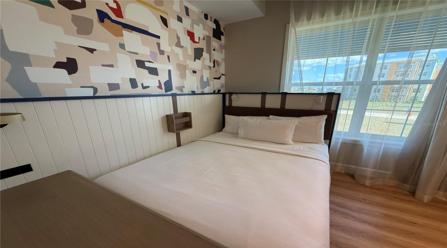 Kissimmee, Florida 34747, 2 Bedroom Bedrooms, ,2 Bathroombathrooms,Residential,For Sale,Sunset Walk,0,Mfrs5137379
