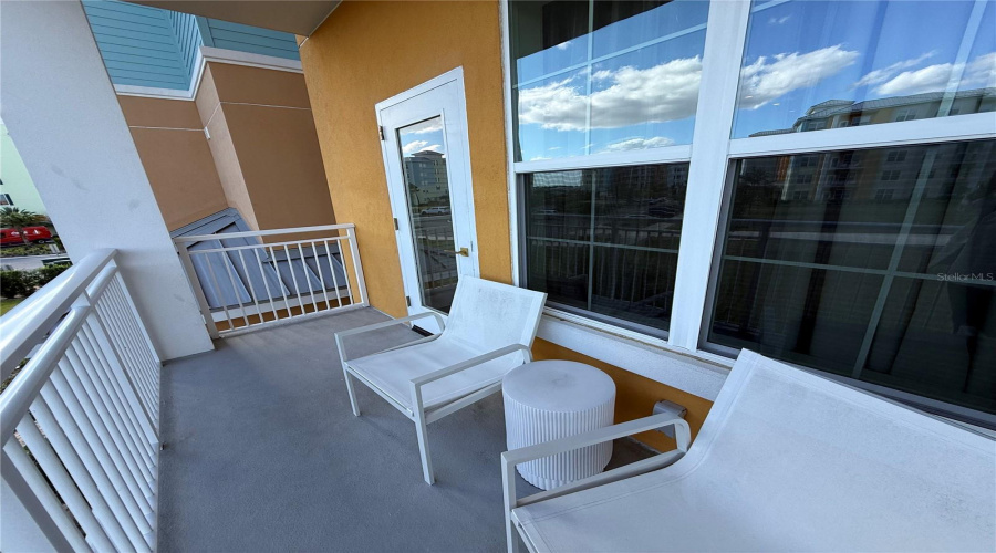 Kissimmee, Florida 34747, 2 Bedroom Bedrooms, ,2 Bathroombathrooms,Residential,For Sale,Sunset Walk,0,Mfrs5137379