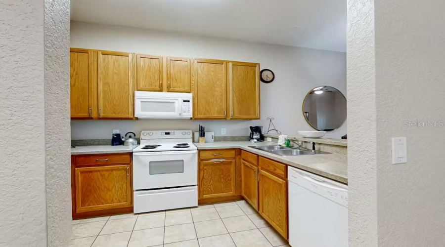Davenport, Florida 33897, 3 Bedroom Bedrooms, ,2 Bathroombathrooms,Residential,For Sale,Gran Bahama,0,Mfro6371140