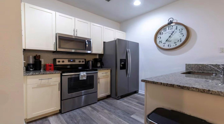 Kissimmee, Florida 34747, 3 Bedroom Bedrooms, ,2 Bathroombathrooms,Residential,For Sale,Shine,0,Mfrs5140136