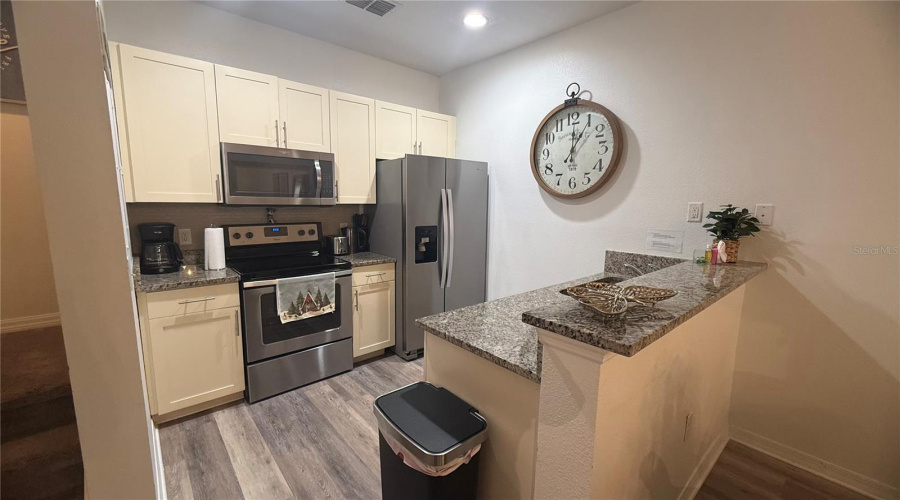 Kissimmee, Florida 34747, 3 Bedroom Bedrooms, ,2 Bathroombathrooms,Residential,For Sale,Shine,0,Mfrs5140136