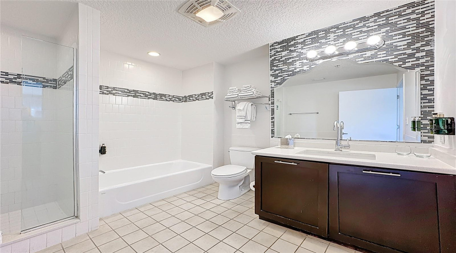 Kissimmee, Florida 34747, 2 Bedroom Bedrooms, ,2 Bathroombathrooms,Residential,For Sale,Celebration,0,Mfro6279113