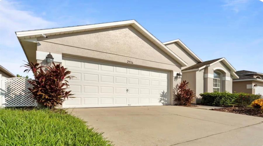 Kissimmee, Florida 34747, 4 Bedroom Bedrooms, ,3 Bathroombathrooms,Residential,For Sale,Blooming Alamanda,0,Mfrs5148866