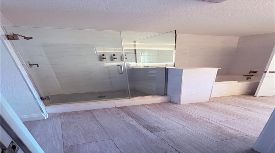 Kissimmee, Florida 34747, 2 Bedroom Bedrooms, ,2 Bathroombathrooms,Residential,For Sale,Grove Resort,0,Mfro6387351