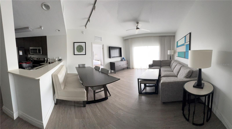 Kissimmee, Florida 34747, 2 Bedroom Bedrooms, ,2 Bathroombathrooms,Residential,For Sale,Grove Resort,0,Mfro6387351