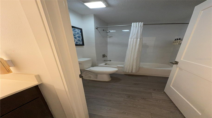 Kissimmee, Florida 34747, 2 Bedroom Bedrooms, ,2 Bathroombathrooms,Residential,For Sale,Grove Resort,0,Mfro6387351