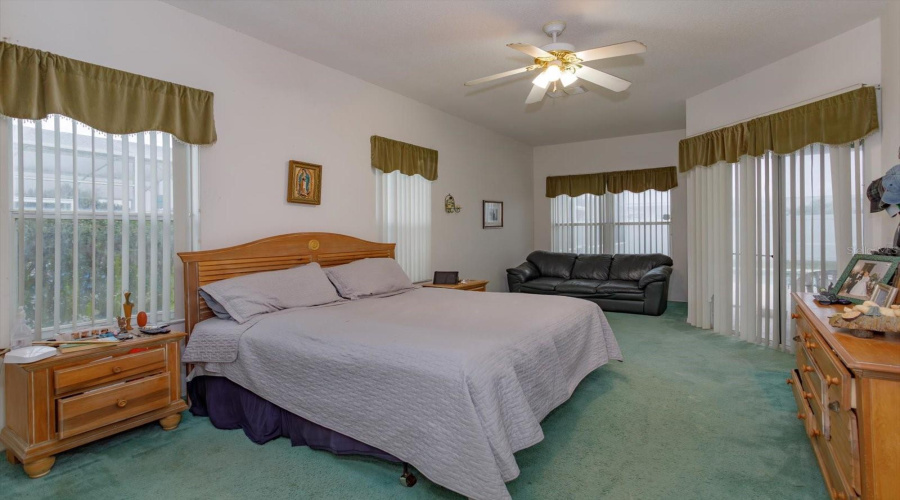 Davenport, Florida 33897, 5 Bedroom Bedrooms, ,4 Bathroombathrooms,Residential,For Sale,Ballyshannon,0,Mfro6309913