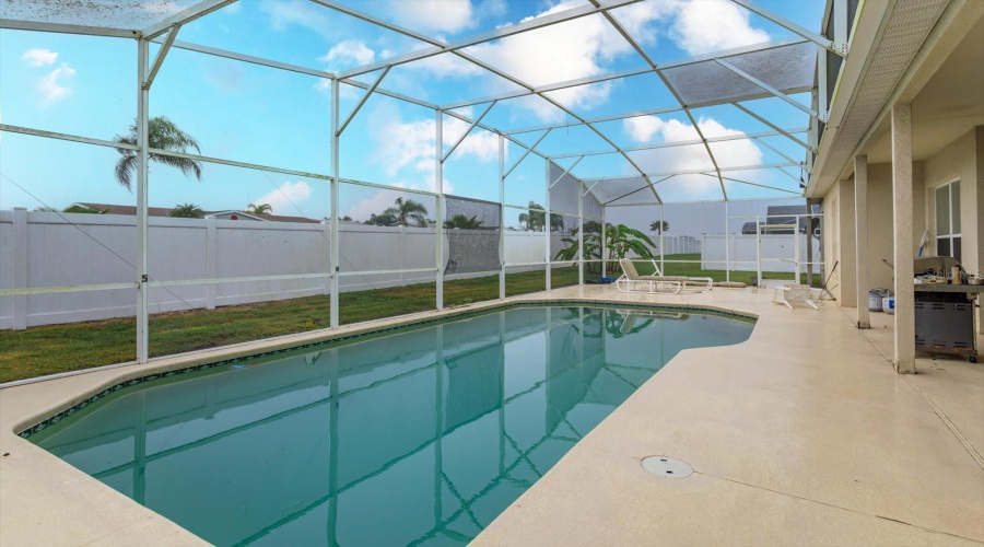 Davenport, Florida 33897, 5 Bedroom Bedrooms, ,4 Bathroombathrooms,Residential,For Sale,Ballyshannon,0,Mfro6309913