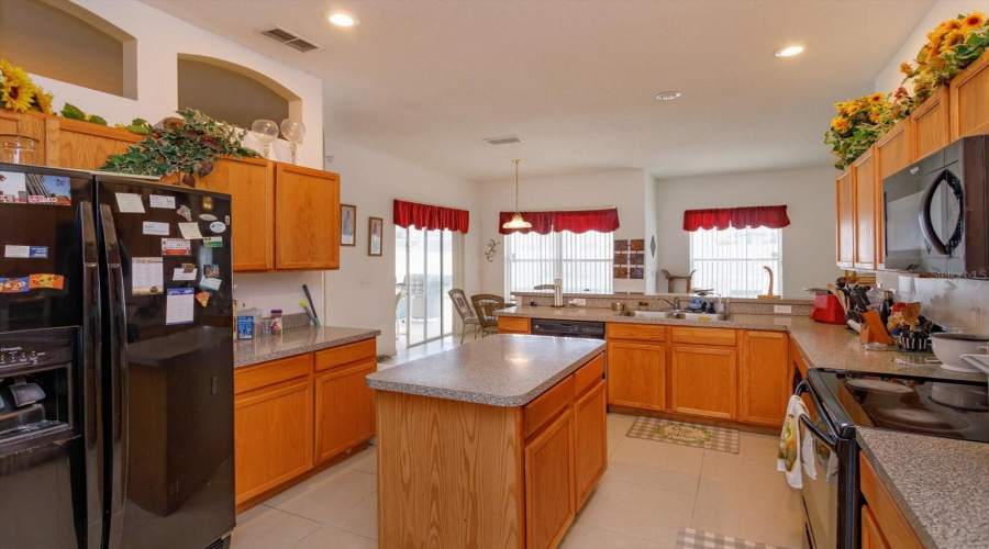 Davenport, Florida 33897, 5 Bedroom Bedrooms, ,4 Bathroombathrooms,Residential,For Sale,Ballyshannon,0,Mfro6309913