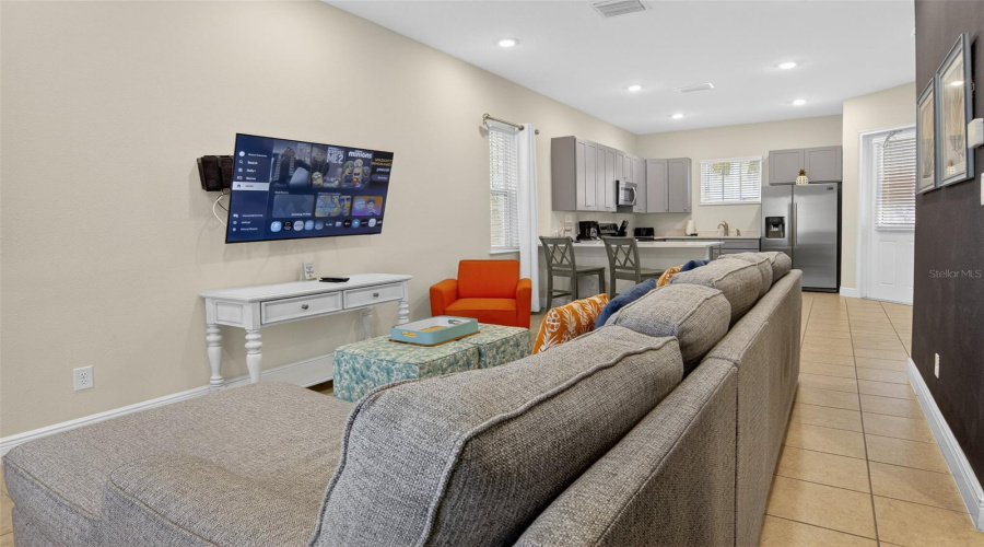 Kissimmee, Florida 34747, 2 Bedroom Bedrooms, ,2 Bathroombathrooms,Residential,For Sale,Dreamsicle,0,Mfro6387518