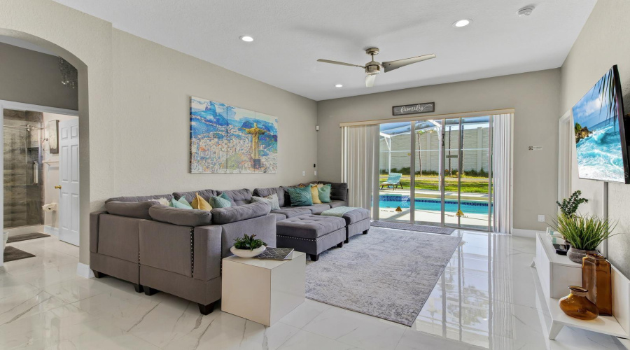 Davenport, Florida 33897, 4 Bedroom Bedrooms, ,3 Bathroombathrooms,Residential,For Sale,Cork,0,Mfro6420578