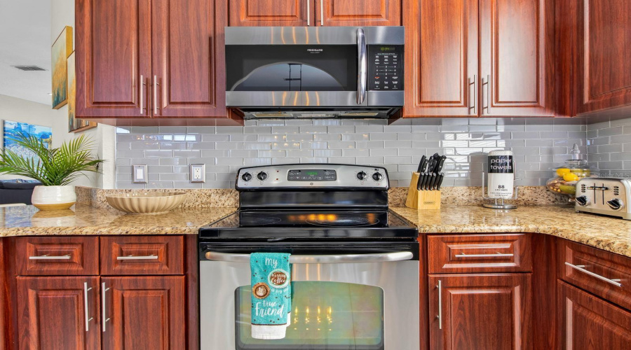 Davenport, Florida 33897, 4 Bedroom Bedrooms, ,3 Bathroombathrooms,Residential,For Sale,Cork,0,Mfro6420578