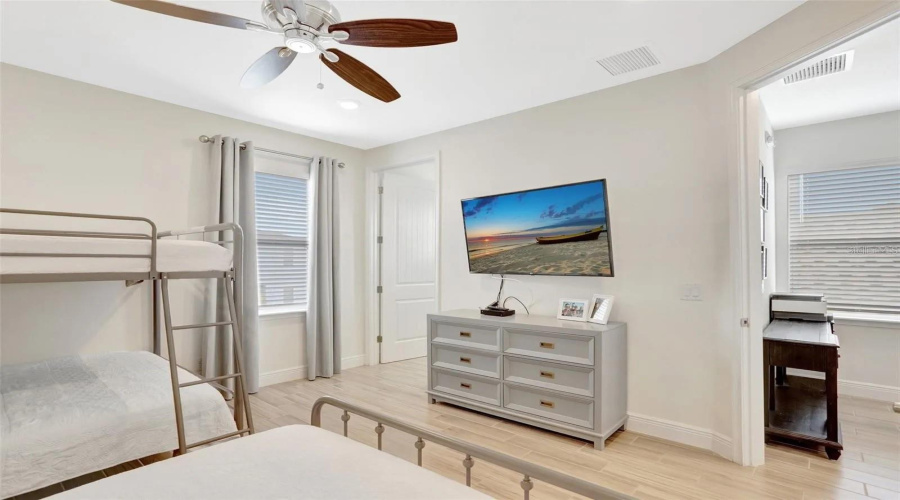 Kissimmee, Florida 34747, 4 Bedroom Bedrooms, ,4 Bathroombathrooms,Residential,For Sale,Lost Shaker,0,Mfro6345811