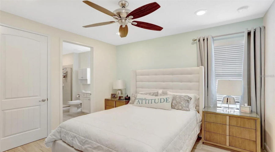 Kissimmee, Florida 34747, 4 Bedroom Bedrooms, ,4 Bathroombathrooms,Residential,For Sale,Lost Shaker,0,Mfro6345811
