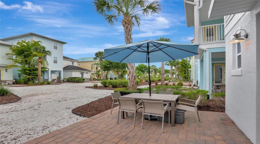 Kissimmee, Florida 34747, 4 Bedroom Bedrooms, ,4 Bathroombathrooms,Residential,For Sale,Lost Shaker,0,Mfro6345811