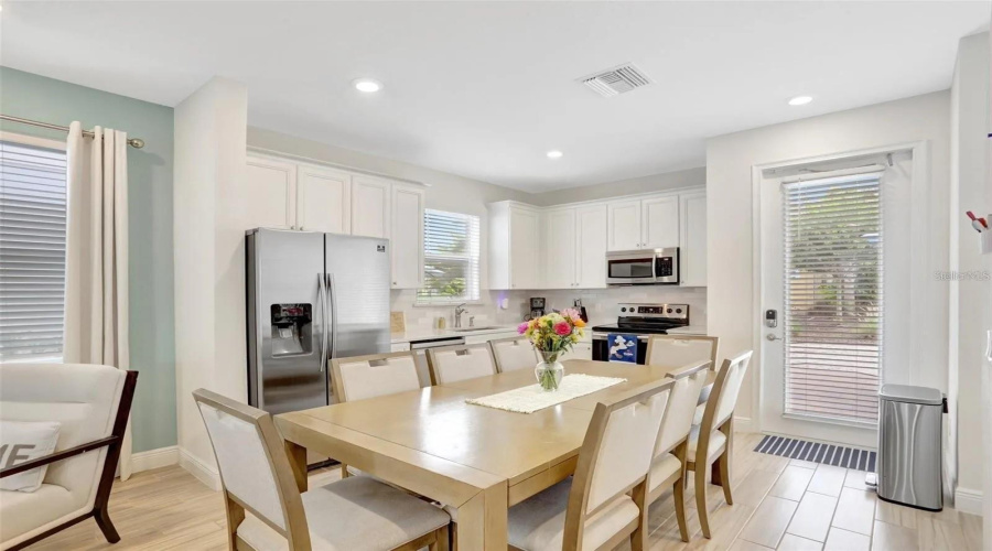 Kissimmee, Florida 34747, 4 Bedroom Bedrooms, ,4 Bathroombathrooms,Residential,For Sale,Lost Shaker,0,Mfro6345811