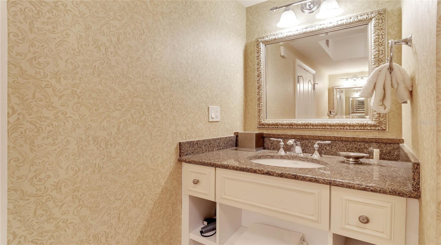 Kissimmee, Florida 34747, 2 Bedroom Bedrooms, ,2 Bathroombathrooms,Residential,For Sale,Gathering,0,Mfro6426460