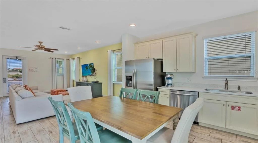 Kissimmee, Florida 34747, 4 Bedroom Bedrooms, ,4 Bathroombathrooms,Residential,For Sale,Salted Rim,0,Mfra4695024