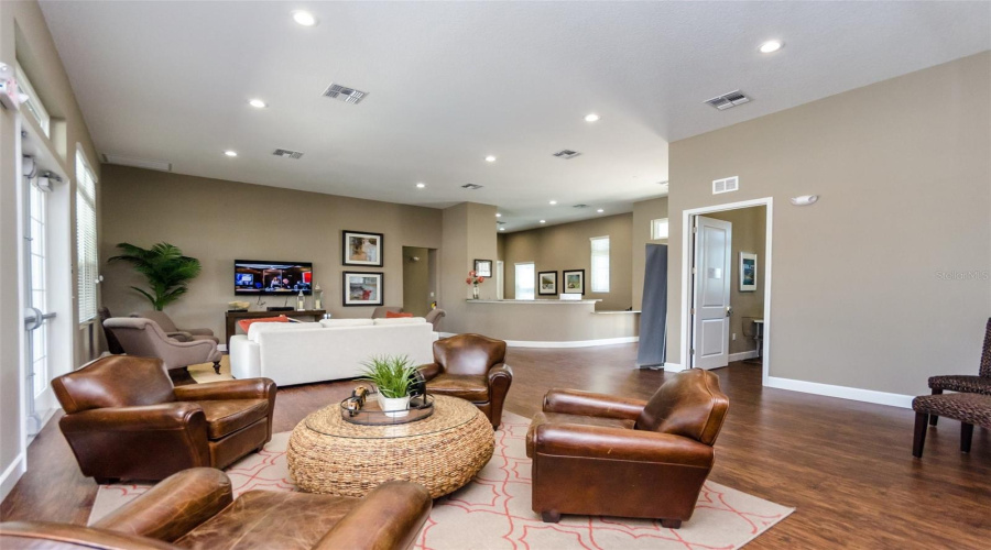Kissimmee, Florida 34747, 3 Bedroom Bedrooms, ,2 Bathroombathrooms,Residential,For Sale,Shine,0,Mfro6375125