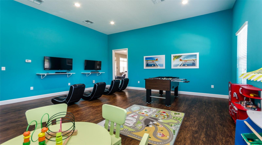 Kissimmee, Florida 34747, 3 Bedroom Bedrooms, ,2 Bathroombathrooms,Residential,For Sale,Shine,0,Mfro6375125