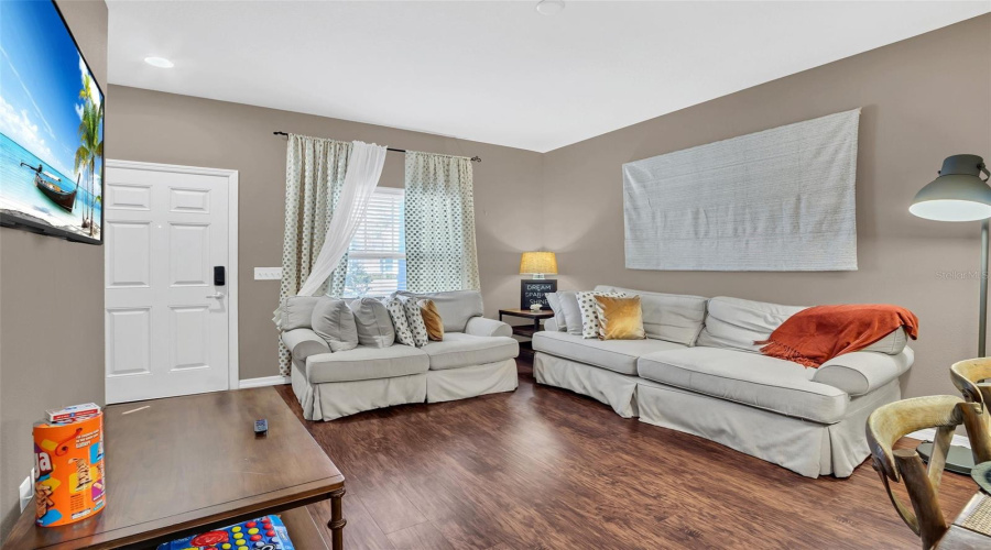Kissimmee, Florida 34747, 3 Bedroom Bedrooms, ,2 Bathroombathrooms,Residential,For Sale,Shine,0,Mfro6375125