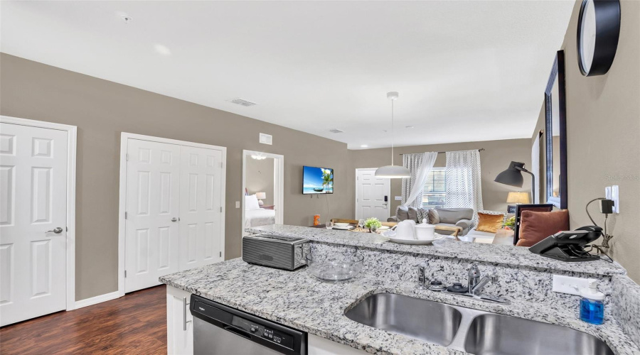 Kissimmee, Florida 34747, 3 Bedroom Bedrooms, ,2 Bathroombathrooms,Residential,For Sale,Shine,0,Mfro6375125