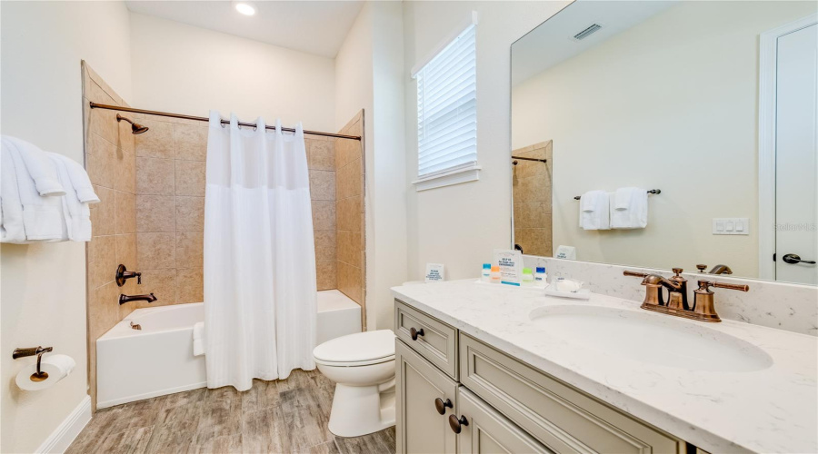 Kissimmee, Florida 34747, 4 Bedroom Bedrooms, ,3 Bathroombathrooms,Residential,For Sale,Dreamsicle,0,Mfro6395871