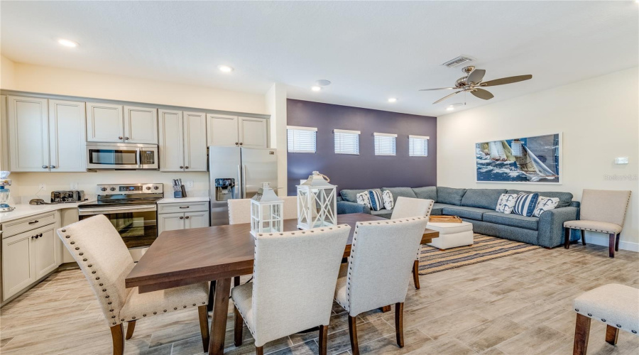 Kissimmee, Florida 34747, 4 Bedroom Bedrooms, ,3 Bathroombathrooms,Residential,For Sale,Dreamsicle,0,Mfro6395871