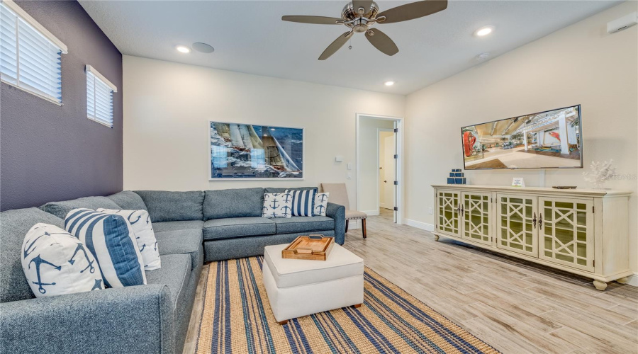 Kissimmee, Florida 34747, 4 Bedroom Bedrooms, ,3 Bathroombathrooms,Residential,For Sale,Dreamsicle,0,Mfro6395871