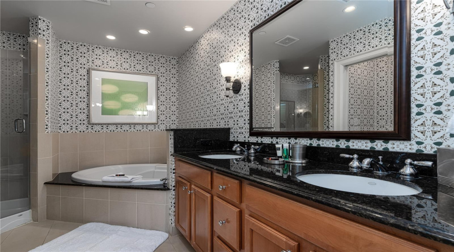 Champions Gate, Florida 33896, 2 Bedroom Bedrooms, ,2 Bathroombathrooms,Residential,For Sale,Miracle,0,Mfro6223845