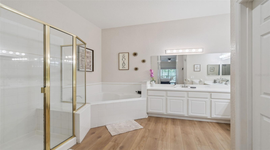 Davenport, Florida 33897, 3 Bedroom Bedrooms, ,2 Bathroombathrooms,Residential,For Sale,Lucaya,0,Mfrs5148895