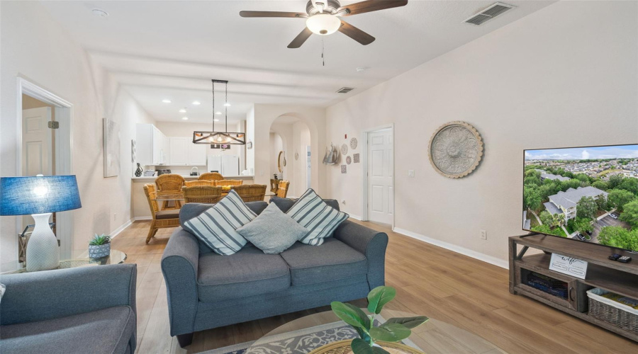 Davenport, Florida 33897, 3 Bedroom Bedrooms, ,2 Bathroombathrooms,Residential,For Sale,Lucaya,0,Mfrs5148895
