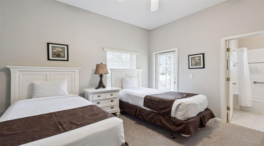 Davenport, Florida 33897, 2 Bedroom Bedrooms, ,2 Bathroombathrooms,Residential,For Sale,Lucaya,0,Mfrs5147343