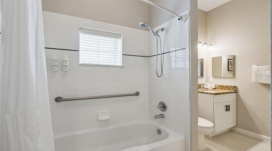 Davenport, Florida 33897, 2 Bedroom Bedrooms, ,2 Bathroombathrooms,Residential,For Sale,Lucaya,0,Mfrs5147343