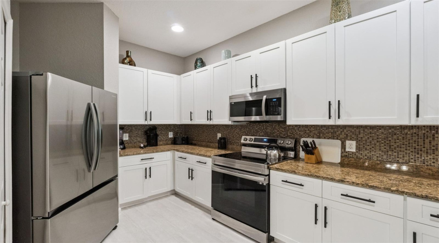 Davenport, Florida 33897, 2 Bedroom Bedrooms, ,2 Bathroombathrooms,Residential,For Sale,Lucaya,0,Mfrs5147343