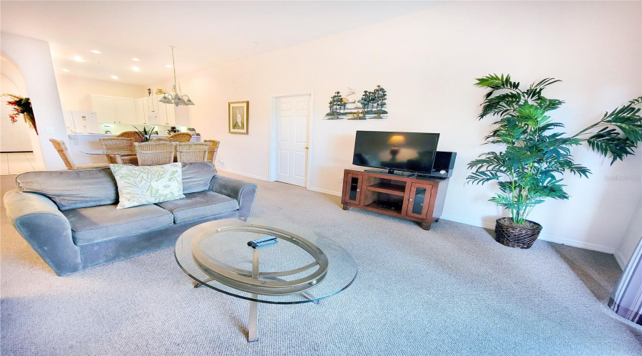 Davenport, Florida 33897, 3 Bedroom Bedrooms, ,2 Bathroombathrooms,Residential,For Sale,Lucaya,0,Mfrs5086633