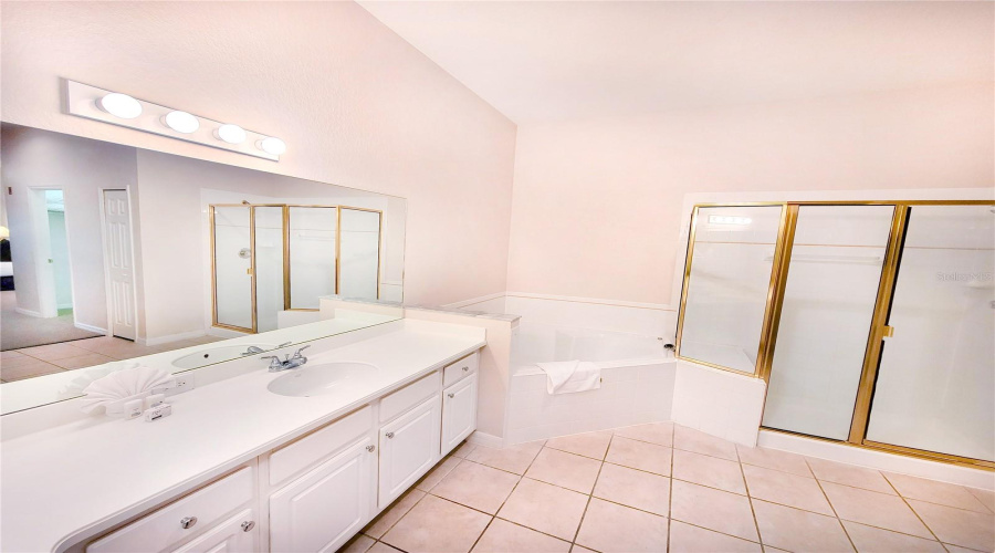 Davenport, Florida 33897, 3 Bedroom Bedrooms, ,2 Bathroombathrooms,Residential,For Sale,Lucaya,0,Mfrs5086633