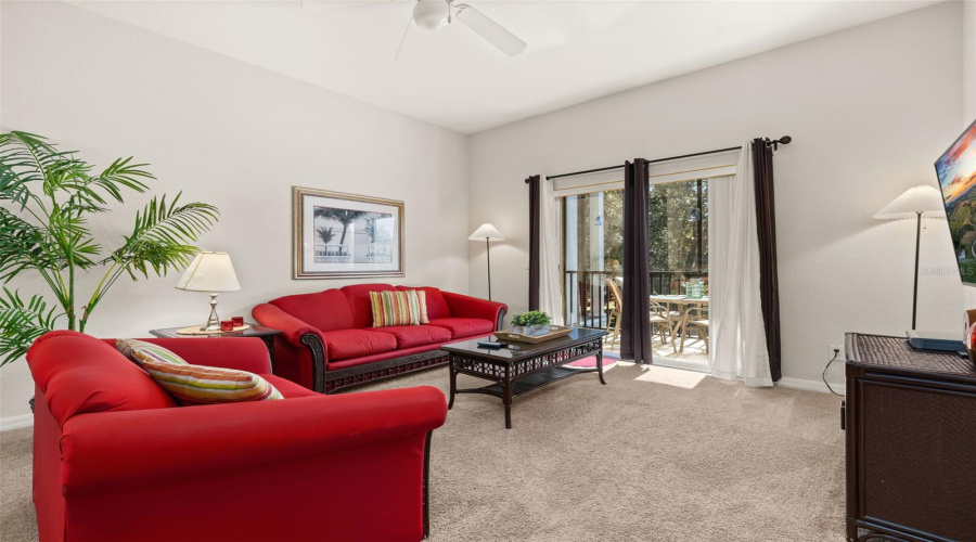 Davenport, Florida 33897, 2 Bedroom Bedrooms, ,2 Bathroombathrooms,Residential,For Sale,Rum,0,Mfrs5138719