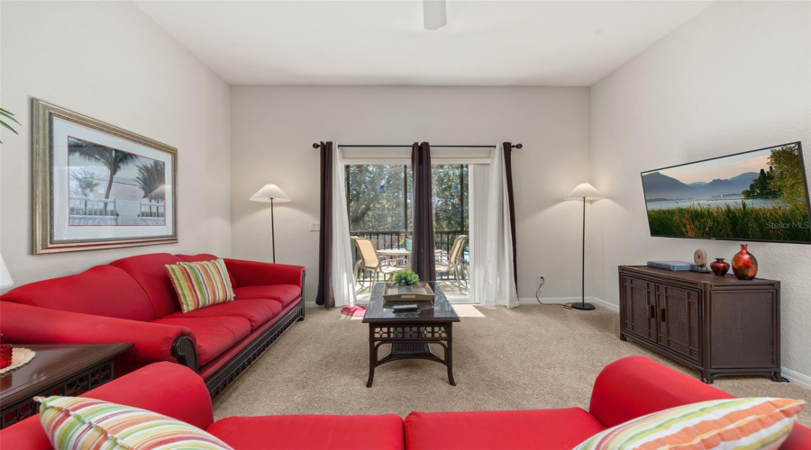 Davenport, Florida 33897, 2 Bedroom Bedrooms, ,2 Bathroombathrooms,Residential,For Sale,Rum,0,Mfrs5138719