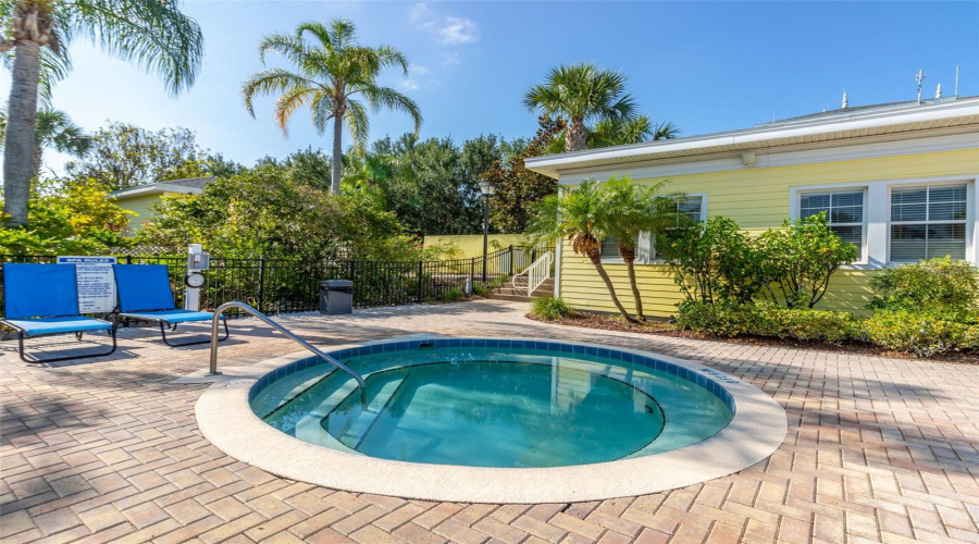 Davenport, Florida 33897, 2 Bedroom Bedrooms, ,2 Bathroombathrooms,Residential,For Sale,Rum,0,Mfrs5138719
