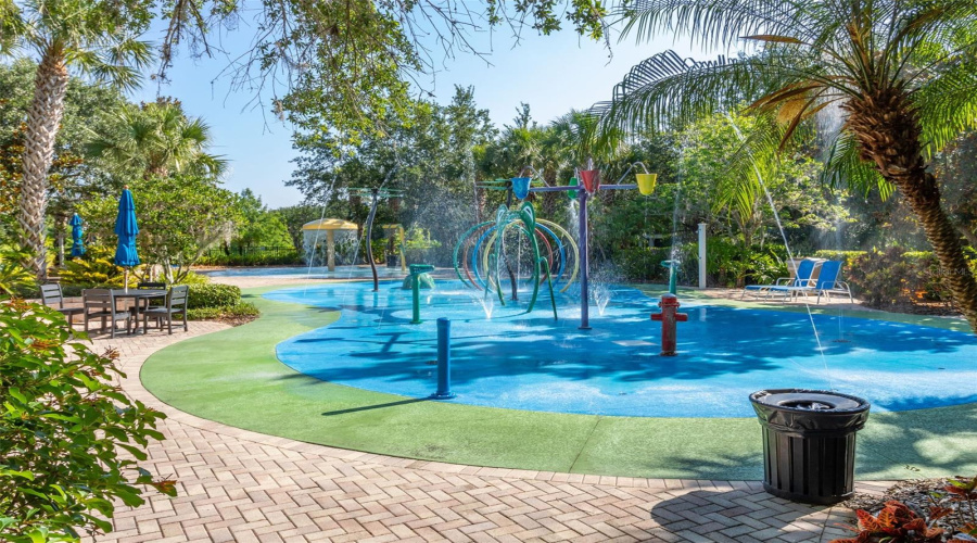 Davenport, Florida 33897, 2 Bedroom Bedrooms, ,2 Bathroombathrooms,Residential,For Sale,Rum,0,Mfrs5138719