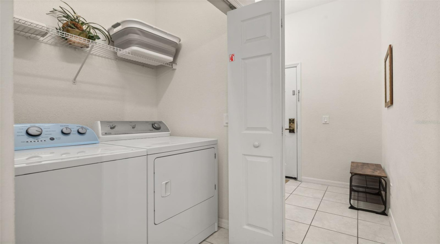 Davenport, Florida 33897, 2 Bedroom Bedrooms, ,2 Bathroombathrooms,Residential,For Sale,Rum,0,Mfrs5138719