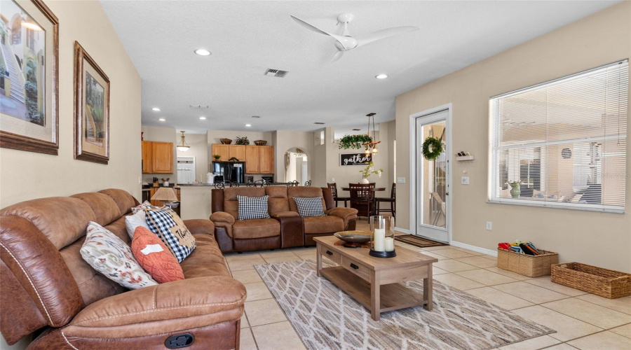 Davenport, Florida 33837, 4 Bedroom Bedrooms, ,3 Bathroombathrooms,Residential,For Sale,Golf Course,0,Mfro6423850