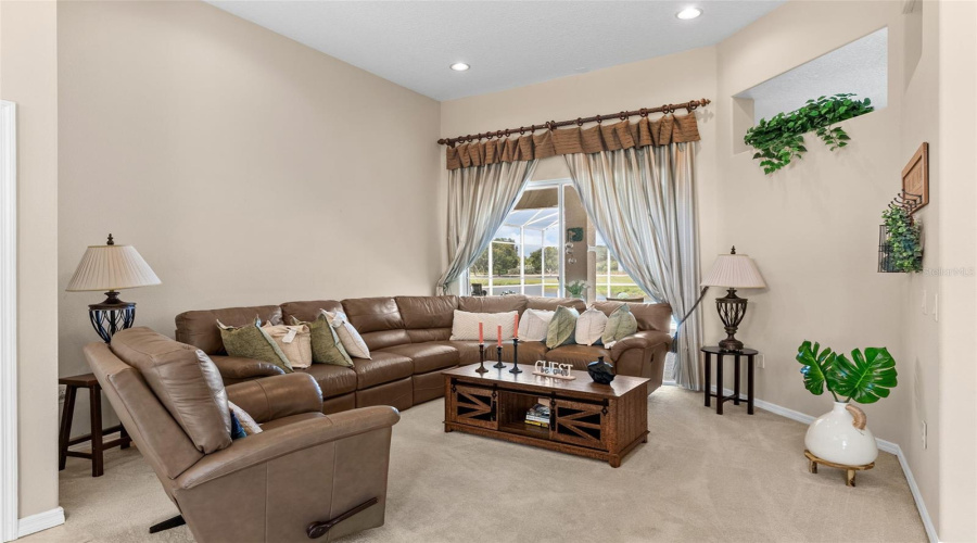 Davenport, Florida 33837, 4 Bedroom Bedrooms, ,3 Bathroombathrooms,Residential,For Sale,Golf Course,0,Mfro6423850