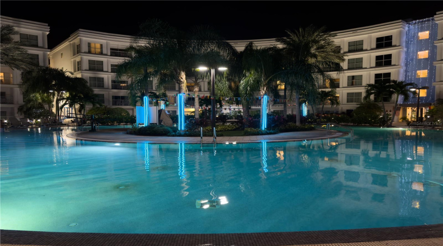 Kissimmee, Florida 34747, 2 Bedroom Bedrooms, ,2 Bathroombathrooms,Residential,For Sale,Celebration,0,Mfro6400670