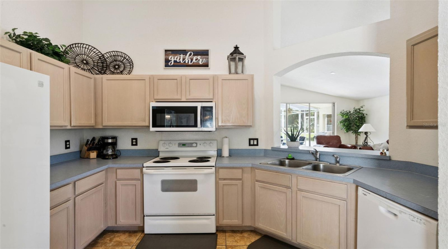 Davenport, Florida 33897, 4 Bedroom Bedrooms, ,2 Bathroombathrooms,Residential,For Sale,Troon,0,Mfro6398970
