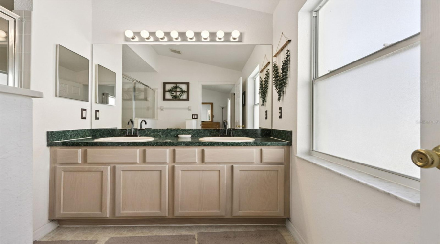 Davenport, Florida 33897, 4 Bedroom Bedrooms, ,2 Bathroombathrooms,Residential,For Sale,Troon,0,Mfro6398970