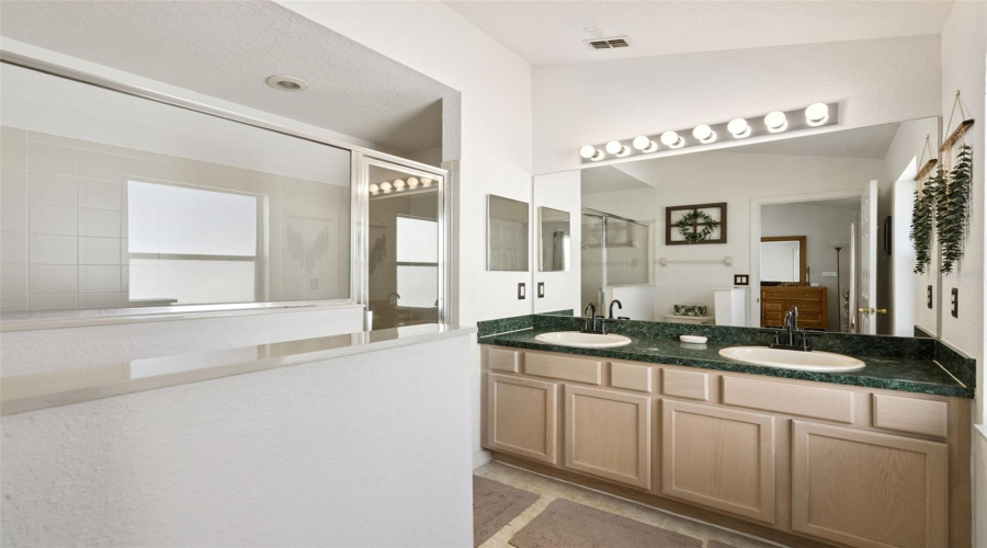 Davenport, Florida 33897, 4 Bedroom Bedrooms, ,2 Bathroombathrooms,Residential,For Sale,Troon,0,Mfro6398970