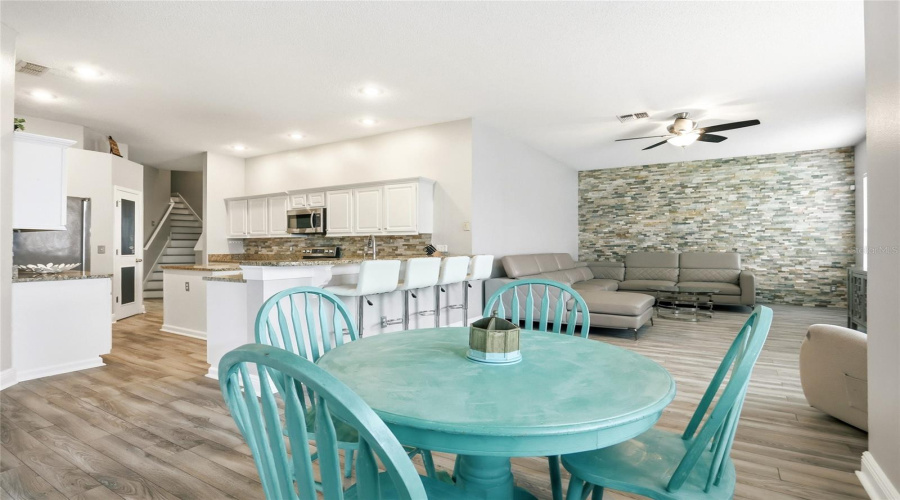 Davenport, Florida 33897, 5 Bedroom Bedrooms, ,4 Bathroombathrooms,Residential,For Sale,Ballyshannon,0,Mfrs5155082